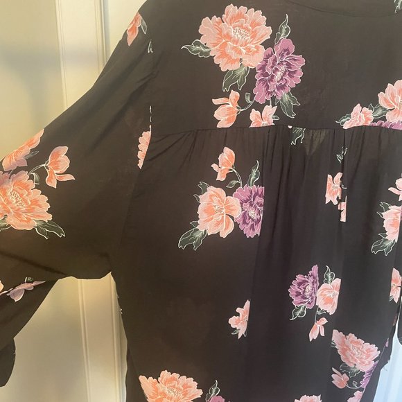 COPY - VGUC Size 1 Torrid Harper Challis Button-Up Rayon Blouse with ¾ Sleeves … - Picture 10 of 14